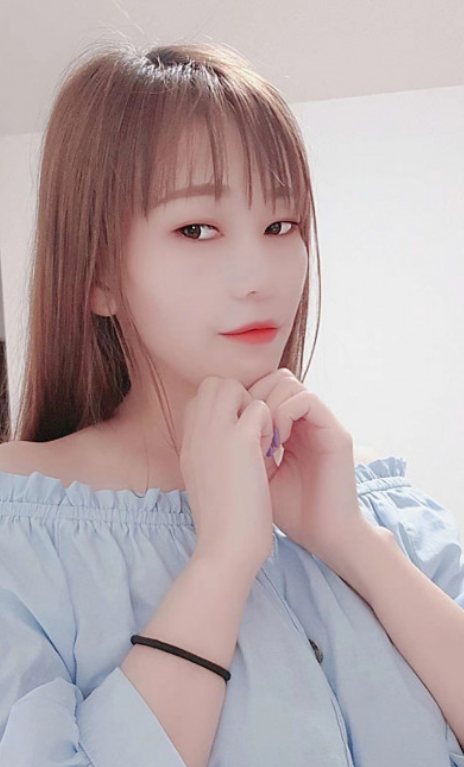 小不点 美女